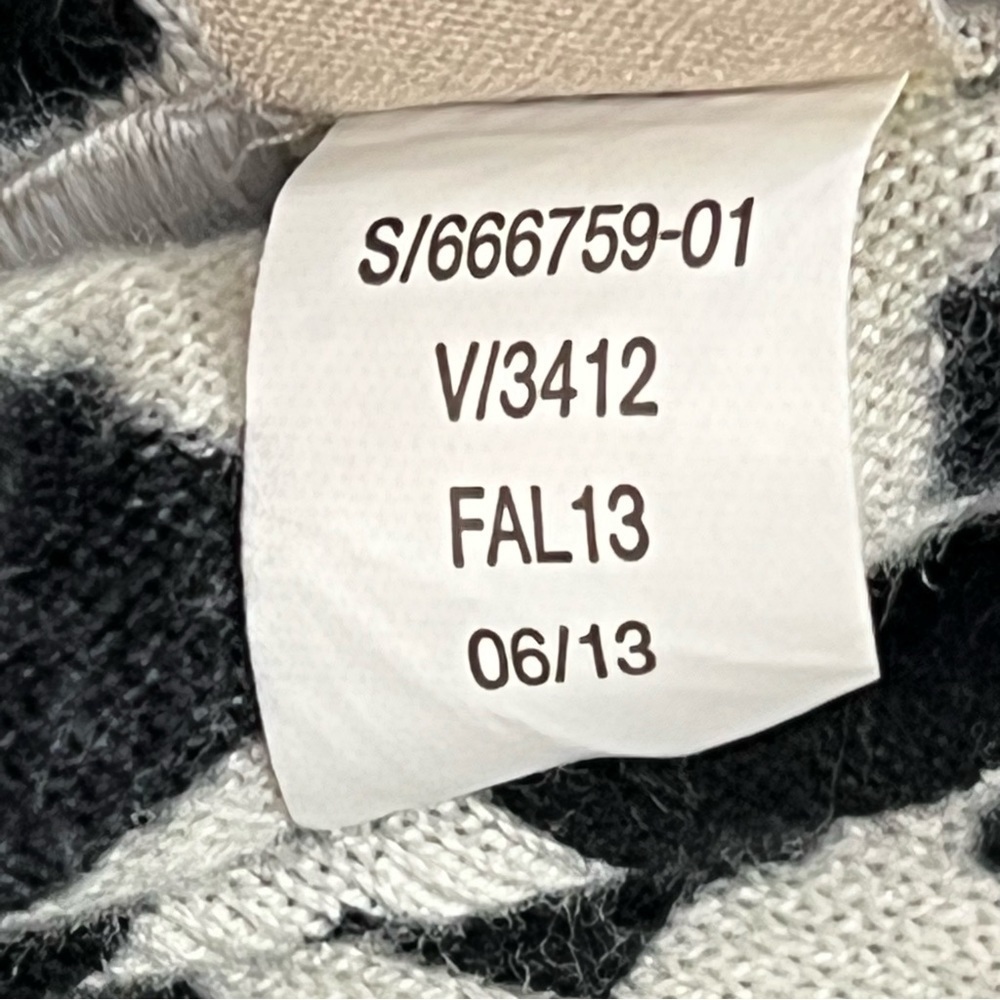 BANANA REPUBLIC WOMEN'S GEOMETRIC PATTERN‎ WOMEN'S CAREER/OFFICE WEAR CARDIGAN - Picture 10 of 10